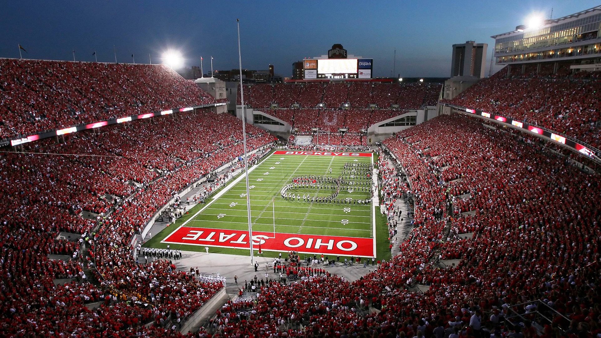 英超火爆对抗：攻守瞬间的精彩比拼，英超对抗强度有多强